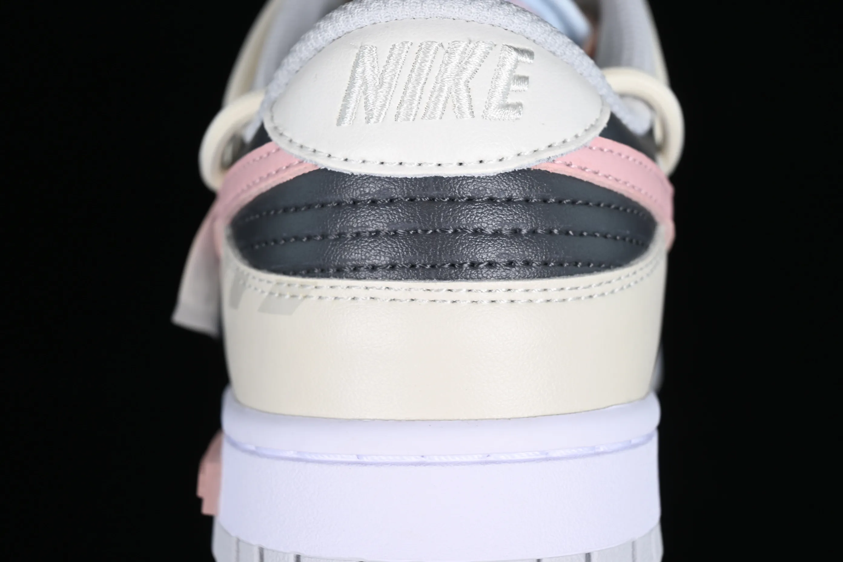 All Categories Nk SB Dunk Series Nk SB Dunk Low Low-top Sneakers Nk Dunk Low Panda Prank-Summer Theme Pink Lover Smoked Cappuccino SB Strappy Low-top Casual Sneakers FD1232-002